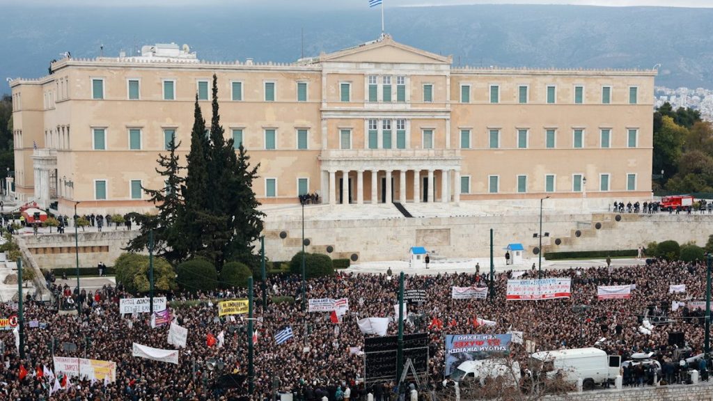 Διακήρυξη της ΚΕ των ΣΚΔ για τις μεγαλειώδεις λαϊκές&nbsp;κινητοποιήσεις